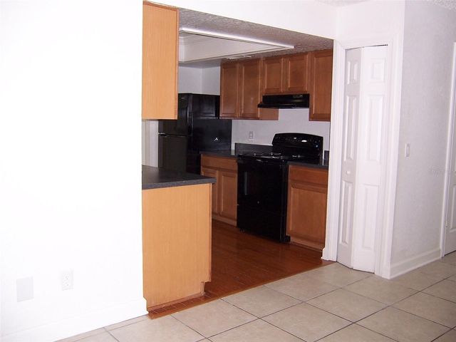 2703 MIDDLE STREET, Orlando, FL 32807