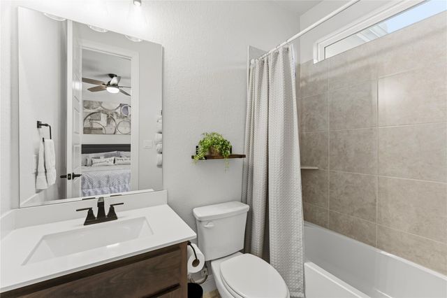 222 Canal DR, Dripping Springs, TX 78620