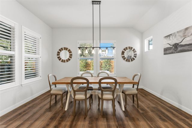 222 Canal DR, Dripping Springs, TX 78620