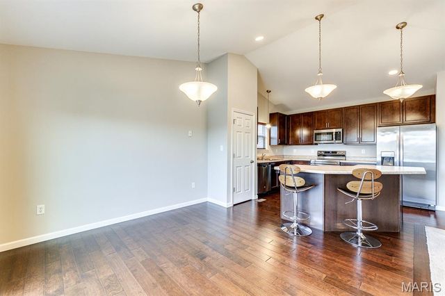 925 Meramec Grove Drive, Ballwin, MO 63021