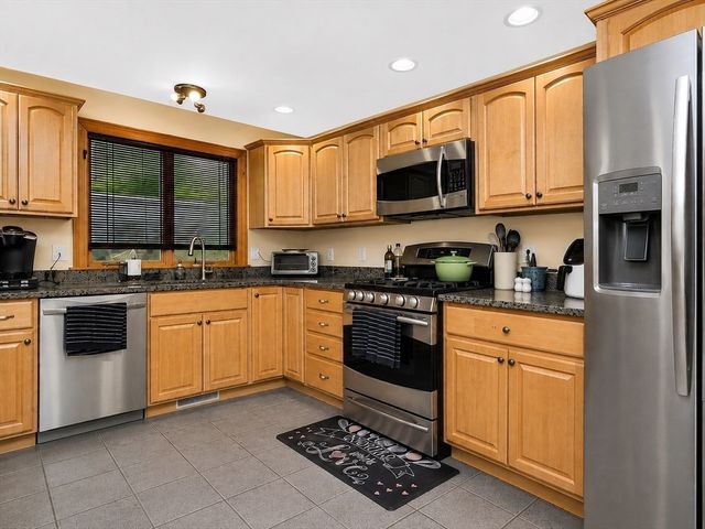 1236 Salem Street 1236, Malden, MA 02148