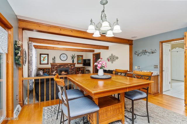 1008 Di Bella Drive, Schenectady, NY 12303