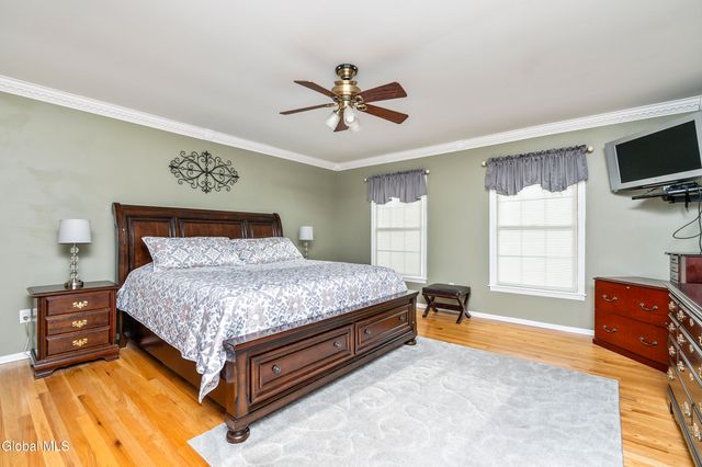 1008 Di Bella Drive, Schenectady, NY 12303