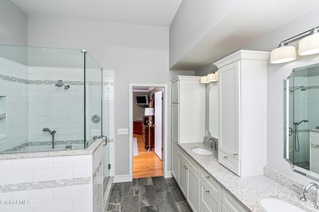 1008 Di Bella Drive, Schenectady, NY 12303