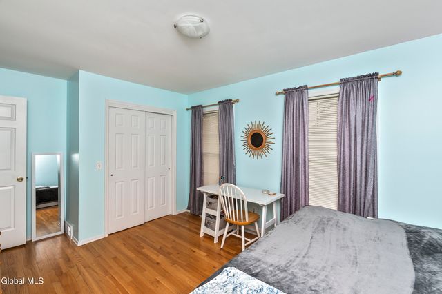 1008 Di Bella Drive, Schenectady, NY 12303