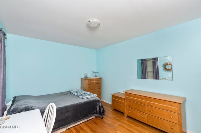 1008 Di Bella Drive, Schenectady, NY 12303