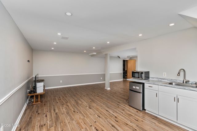 1008 Di Bella Drive, Schenectady, NY 12303