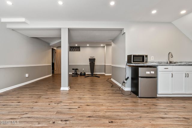 1008 Di Bella Drive, Schenectady, NY 12303