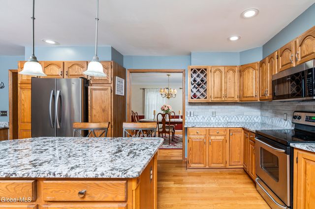 1008 Di Bella Drive, Schenectady, NY 12303