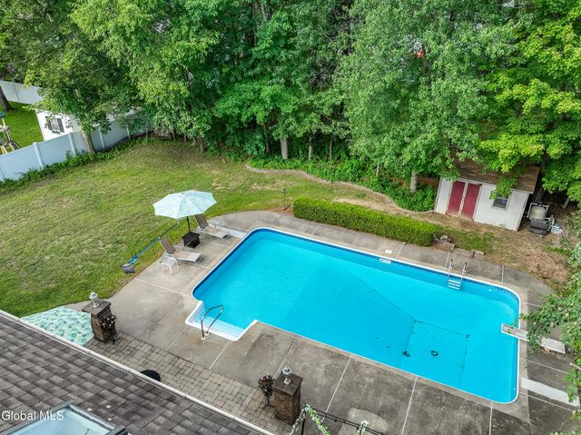 1008 Di Bella Drive, Schenectady, NY 12303