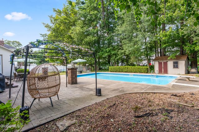 1008 Di Bella Drive, Schenectady, NY 12303