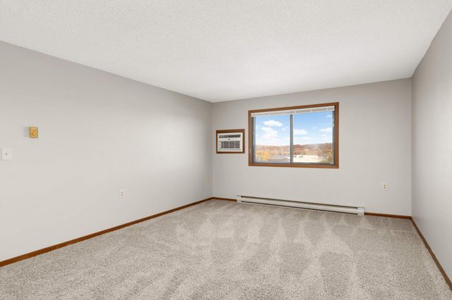 221 Grand Avenue W 316, South Saint Paul, MN 55075