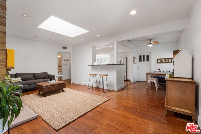 5410 Columbus Avenue, Los Angeles, CA 91411