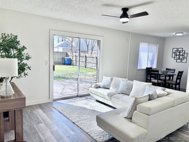 2728 S 116th East Avenue, Tulsa, OK 74129