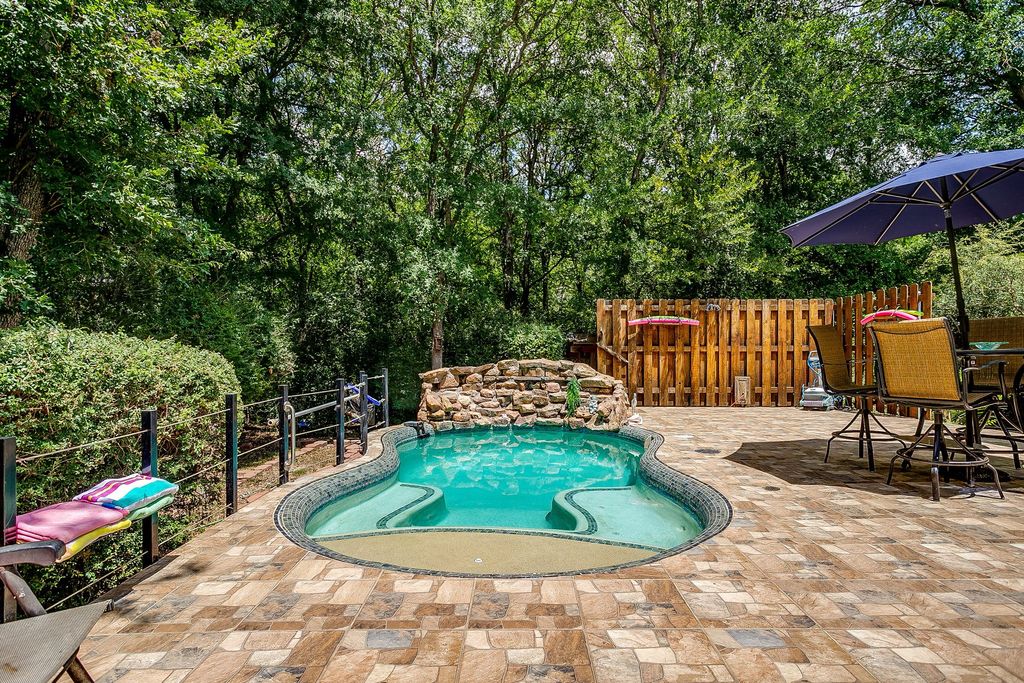 4056 Tortoise Lane, Fort Worth, TX 76135