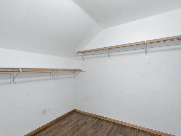 W126N6432 Willow COURT, Menomonee Falls, WI 53051