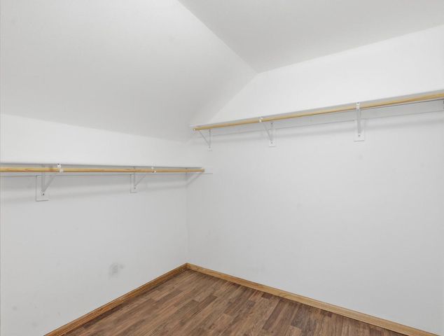 W126N6432 Willow COURT, Menomonee Falls, WI 53051