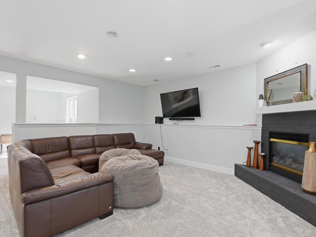 W126N6432 Willow COURT, Menomonee Falls, WI 53051