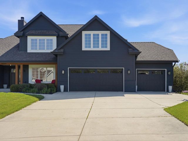 W126N6432 Willow COURT, Menomonee Falls, WI 53051