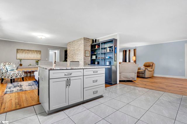 158 Lentz Lane, Easley, SC 29640