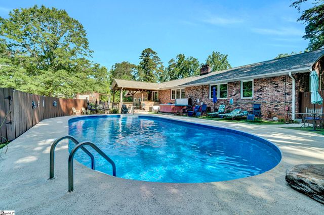 158 Lentz Lane, Easley, SC 29640