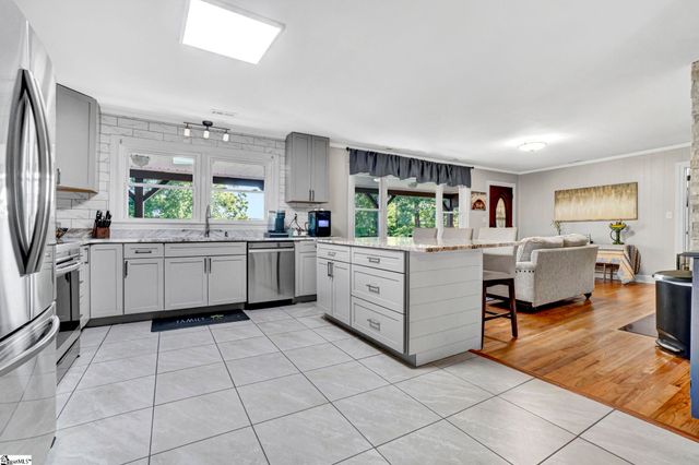 158 Lentz Lane, Easley, SC 29640