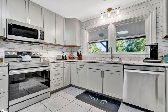 158 Lentz Lane, Easley, SC 29640