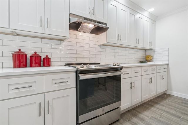 5910 N Pennsylvania Avenue 118, Oklahoma City, OK 73112