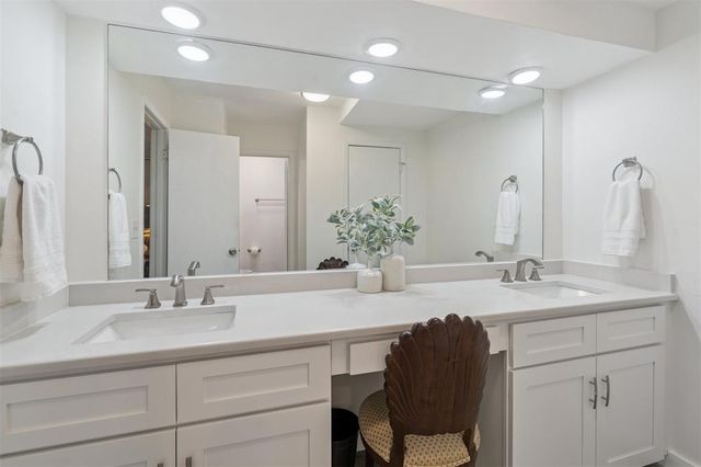 5910 N Pennsylvania Avenue 118, Oklahoma City, OK 73112