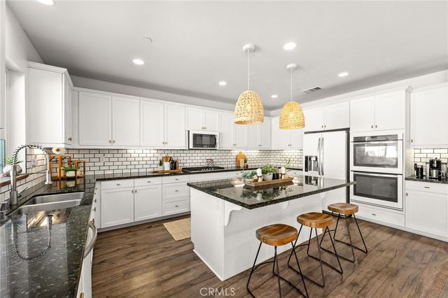 39120 Hidden Creek Lane, Temecula, CA 92591