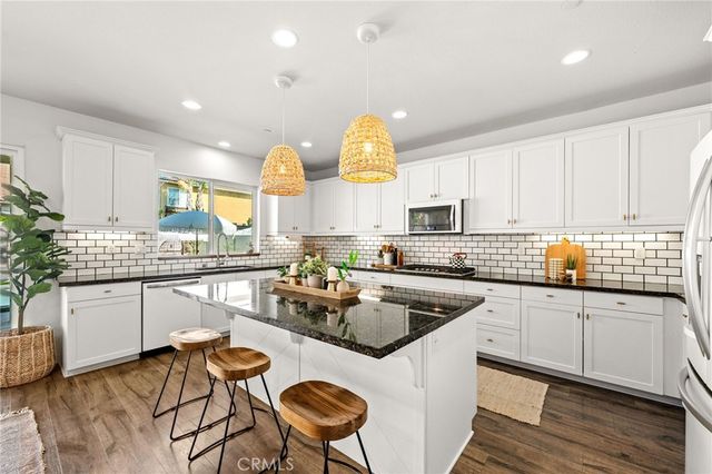 39120 Hidden Creek Lane, Temecula, CA 92591