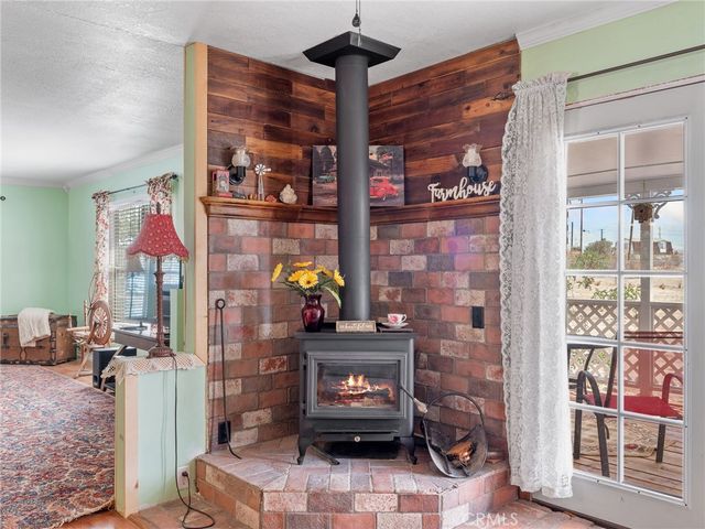 5124 Luna Road, Phelan, CA 92371