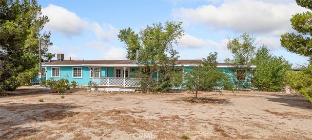 5124 Luna Road, Phelan, CA 92371