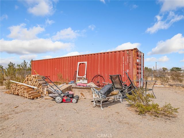 5124 Luna Road, Phelan, CA 92371