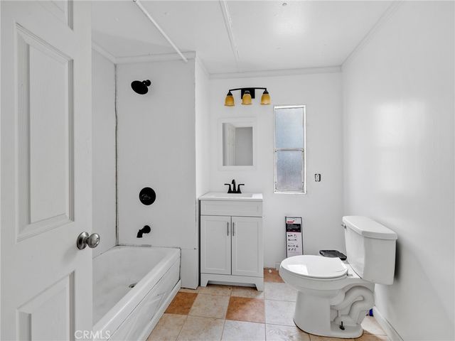 5124 Luna Road, Phelan, CA 92371