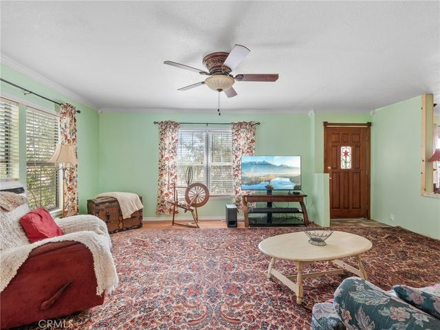 5124 Luna Road, Phelan, CA 92371