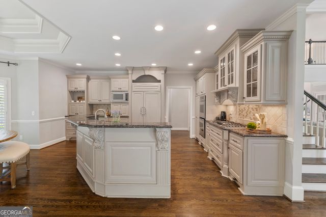325 Waters Bend Way, Johns Creek, GA 30022