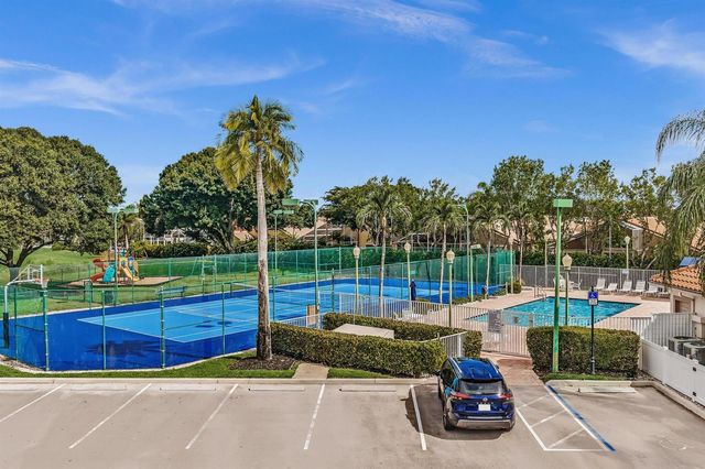 12150 Dunhill Drive, Boynton Beach, FL 33437