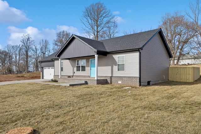 640 Avondale Road, Oak Grove, KY 42262