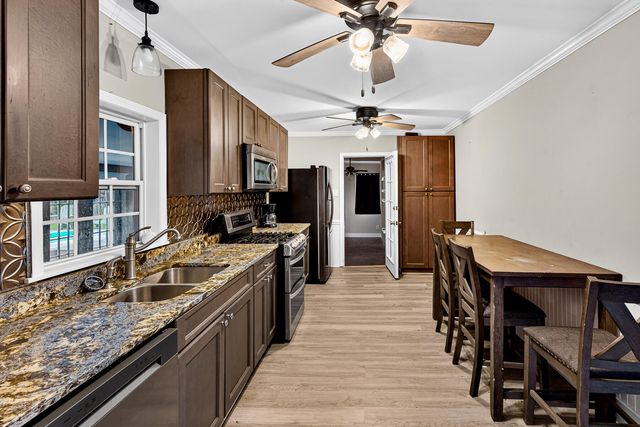 2007 Central Avenue, Summerville, SC 29483