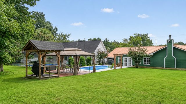 2007 Central Avenue, Summerville, SC 29483