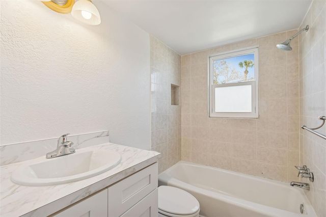 4565 DUHME ROAD 101, St Petersburg, FL 33708