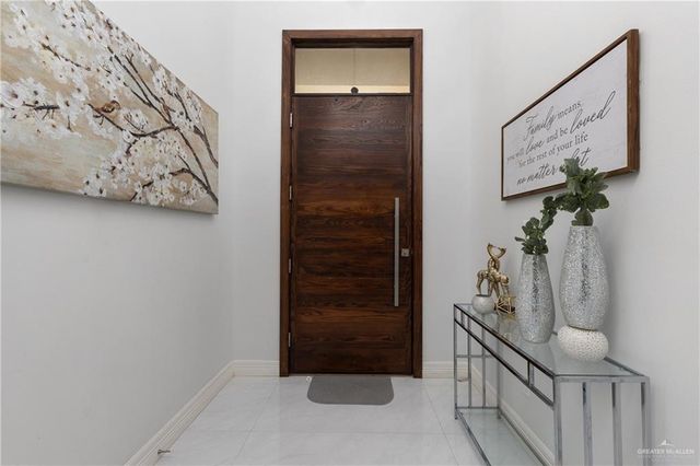 1213 N Garden Ridge Avenue, San Juan, TX 78589