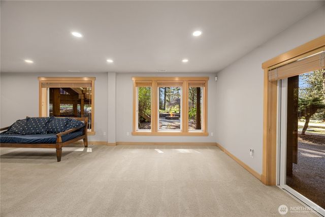 7402 229th Place SE, Woodinville, WA 98072