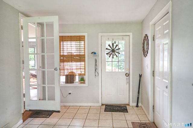 112 Leigh Drive, East Haven, CT 06512