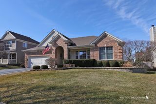 317 Sterling Circle, Cary, IL 60013