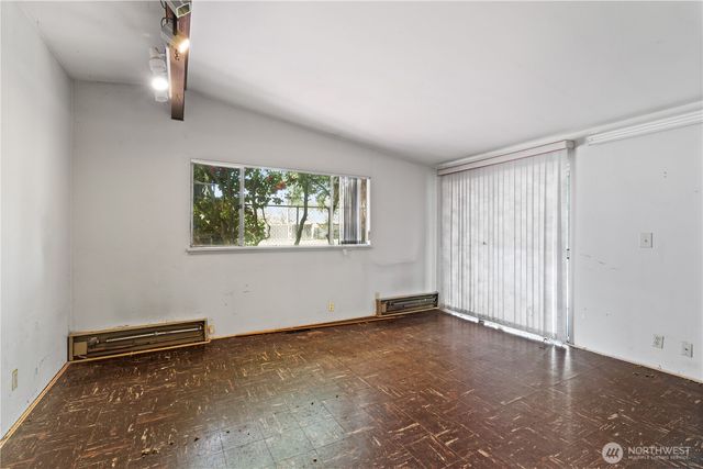 9012 NE 178th Street, Bothell, WA 98011