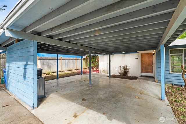 9012 NE 178th Street, Bothell, WA 98011
