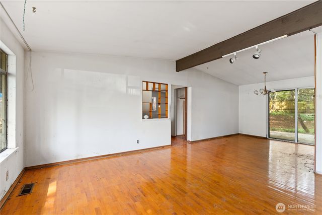 9012 NE 178th Street, Bothell, WA 98011