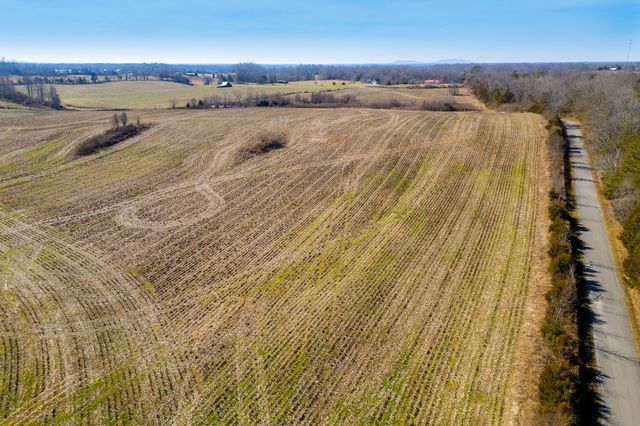 55 Indian Mound Rd, Sparta, TN 38583